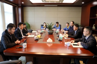 平湖市委常委、副市長戴振一行蒞臨景興紙業(yè)調(diào)研指導(dǎo)