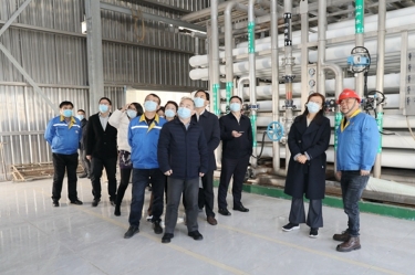 2022年12月15日，時任浙江省發(fā)展改革委黨組成員、副主任吳紅梅蒞臨景興紙業(yè)調(diào)研企業(yè)用能、節(jié)能工作